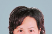 云南省供销合作社联合社原党组副书记、副主任吴钟鸣被开除党籍和公职