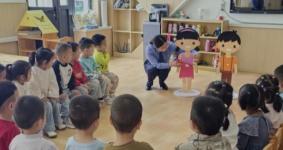 山西晋城：走进幼儿园开展普法教育