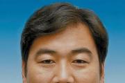 检察机关依法对杨发森涉嫌受贿案提起公诉