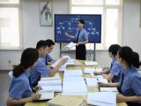 面对大要案，坚毅如山面对被害人，温婉如水——记全国先进工作者、上海市检察院经济犯罪检察部主任马玮玮