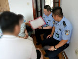 儿子越过高墙的荣光，让父亲看到新生的希望……