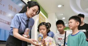 天津河北区：夏令营里学习防毒知识