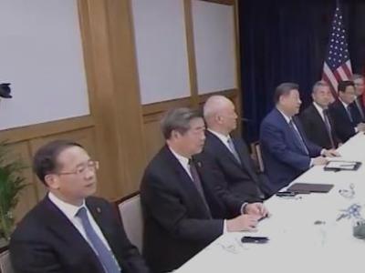 习近平同美国总统特朗普在釜山会晤