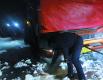 零下20摄氏度 救援风雪路上被困车辆