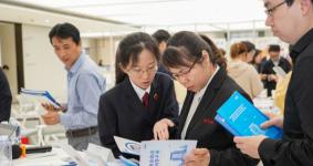 广东深圳南山区：护航“出海”