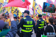 湖北黄石公安护航“楚超”揭幕战