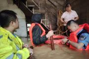 直击广西钦州公安迎战台风“美莎克”