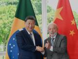习近平同巴西总统卢拉通电话