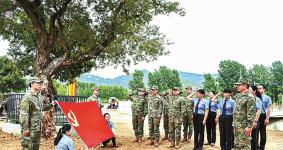 图片新闻｜党员干警走进红二十五军长征过境泌阳红色遗址